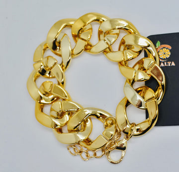 Chunky Curb Set With Earrings